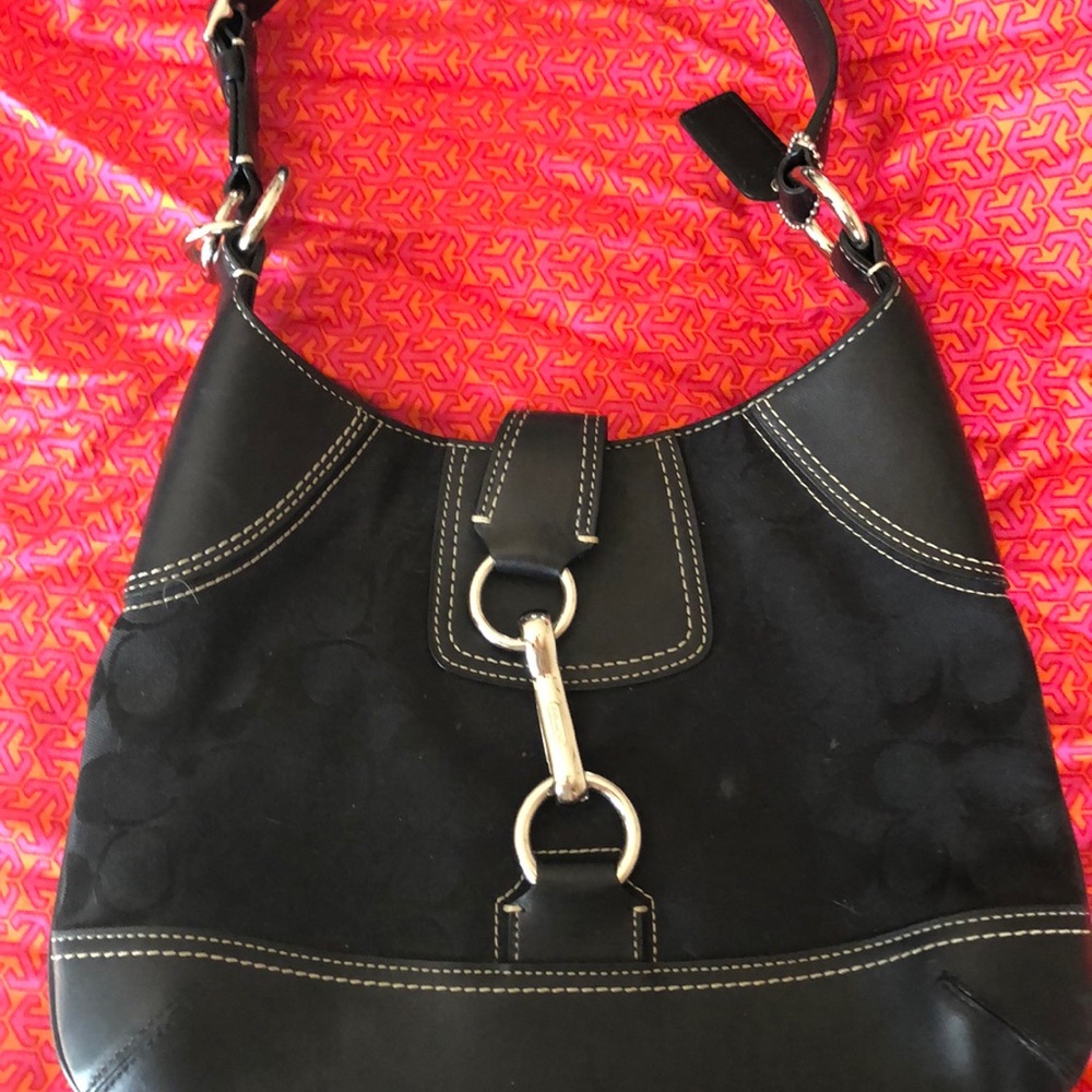 Small Coach hobo shoulder bag